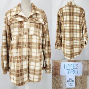New Time and Tru Womens XL Tan White Faux Shearling Plush Jacket with 4 Pockets